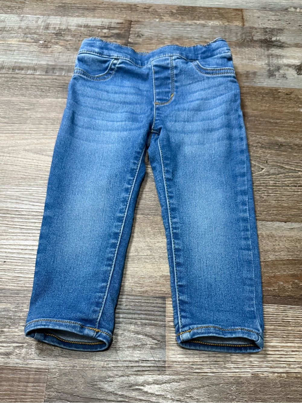 Levi's Light Blue Pull-On Jeggings with Gold Stitching